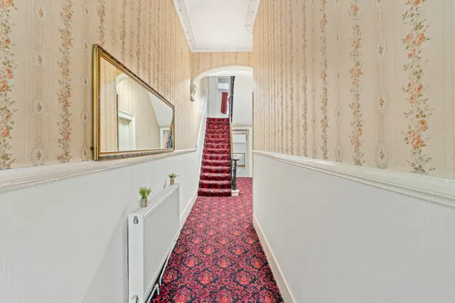 Photo 3 — Sussex Gardens, Paddington, London