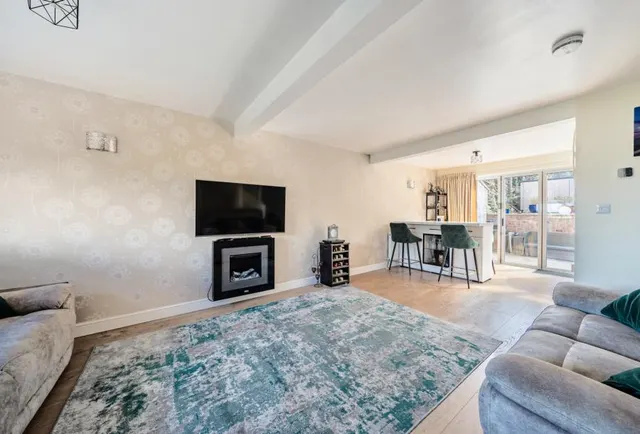 Wessex Drive, Cheltenham, GL52, photo 2