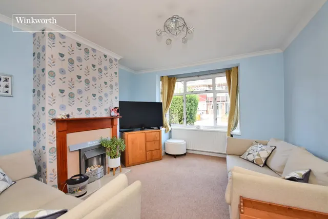 Inverness Road, Worcester Park, KT4, photo 1