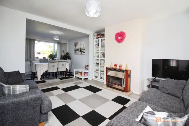 Shanklin Gardens, Leicester Forest East, LE3, photo 2