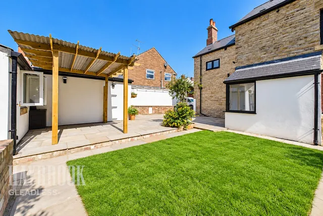 Alnwick Road, Sheffield, photo 3