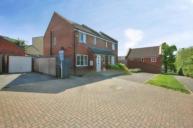 Slad Way, Cheltenham, GL52 5FA, photo 1