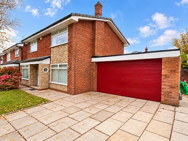 Bank Field, Bolton, BL5, photo 3