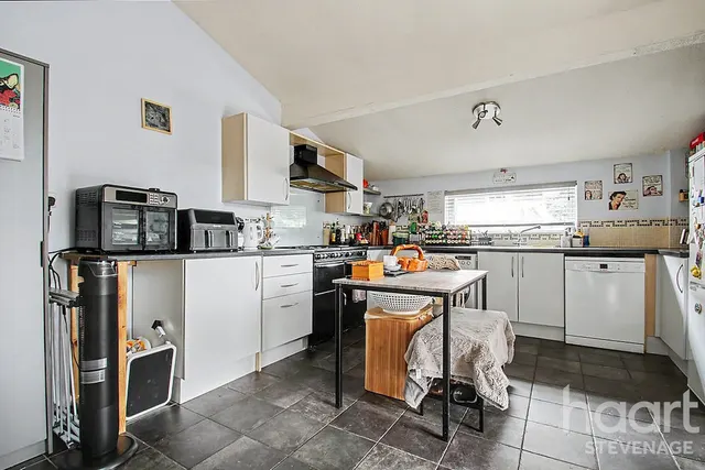 Kimbolton Crescent, Stevenage, SG2, photo 3