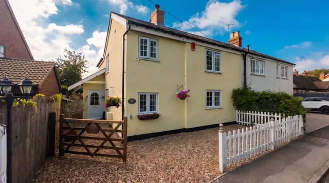 3 bedroom house, Warfield Street, Warfield, RG42