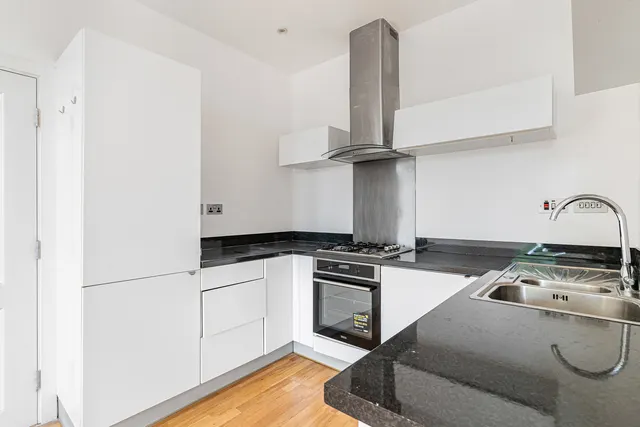 East Arbour Street, Stepney Green, E1, photo 3