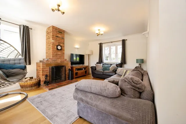 Photo 3 — Church End, Thurleigh, Bedford, Bedfordshire, MK44