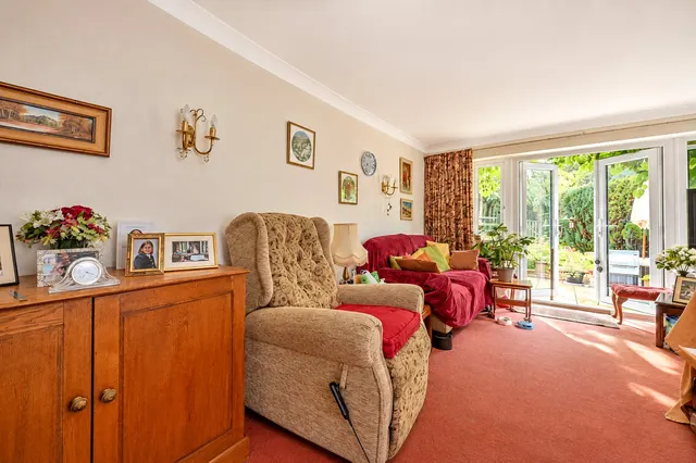 Howard Ridge, Burpham, GU4, photo 2