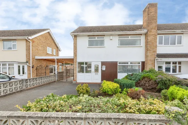 Dorset Avenue, Wigston, LE18, photo 2