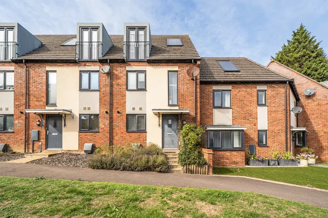 Neptune Road, Wellingborough, NN8, photo 1