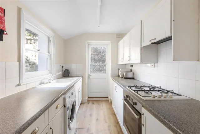 Henshaw Street, London, SE17, photo 3