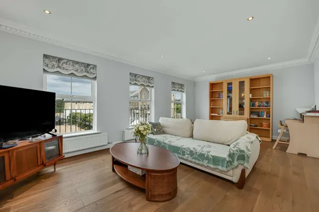 Photo 3 — Clearwater Place, Surbiton, United Kingdom, KT6 4ET