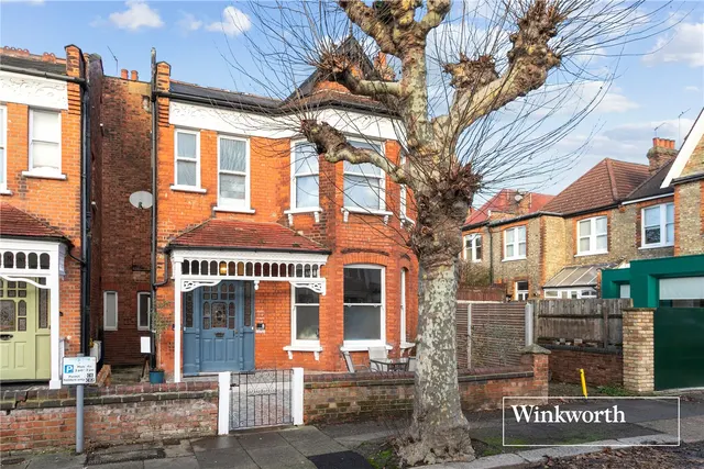 Dukes Avenue, Finchley, N3, photo 1