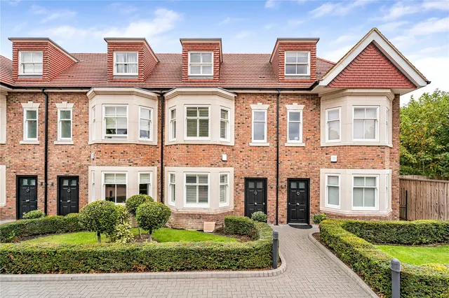 Swinley Close, Whetstone, London, N20 0FU, photo 1
