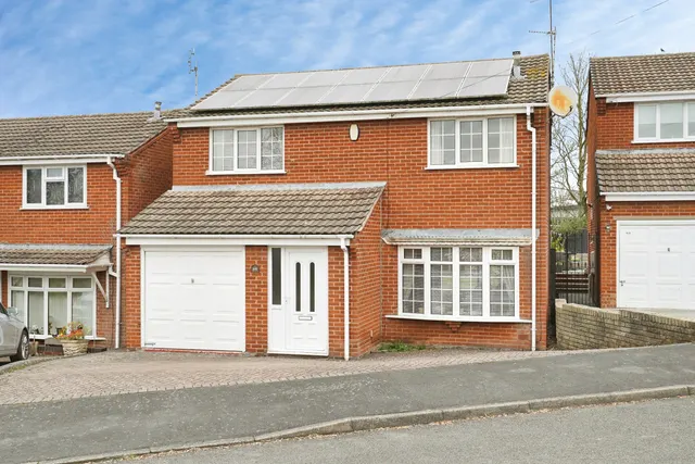 Fabis Close, Swadlincote, photo 1