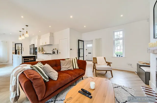 Photo 3 — Upper Brentwood Road, Romford, Essex, RM2 6LD