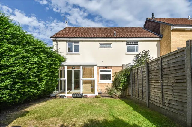 Mayfield Close, Catshill, Bromsgrove, B61 0NR, photo 1