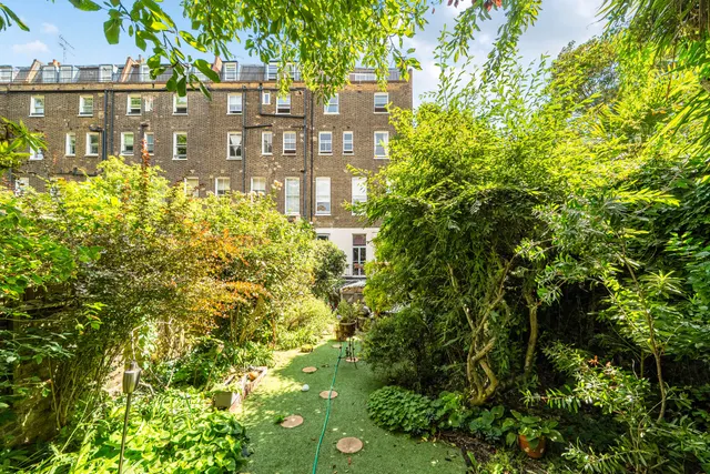 Flat 2, 56 Penywern Road, London, photo 1