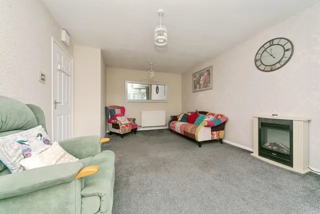 Kinmel Way, Towyn, LL22, photo 2