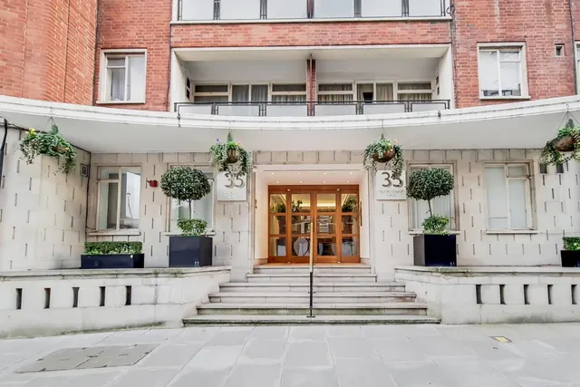 Buckingham Gate, London SW1E 6PA, photo 1