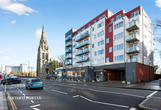 High Street, Feltham, TW13, photo 1
