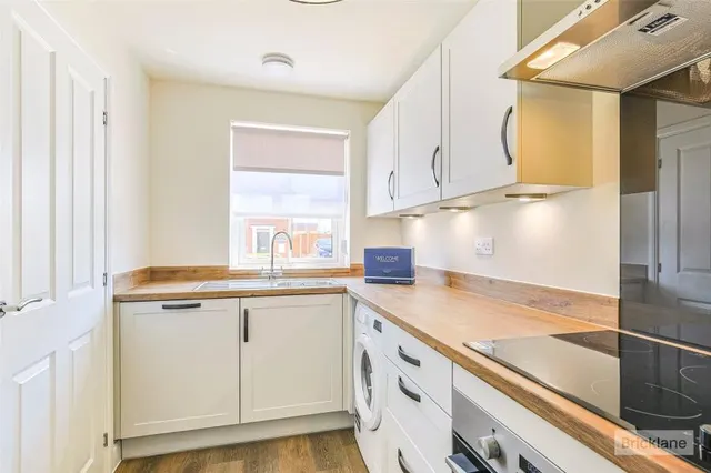 Stedman Avenue, Thurston, IP31, photo 3