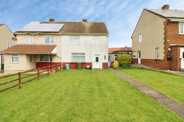 Valley Road, Mangotsfield, Bristol, BS16, photo 1
