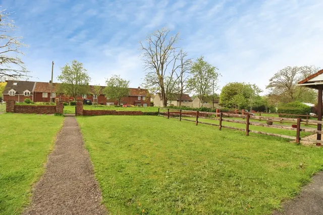 Photo 2 — Valley Road, Mangotsfield, Bristol, BS16