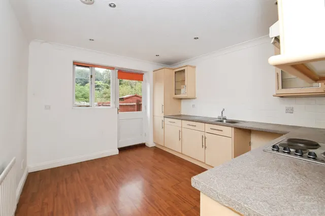 Farriers Court, Orton Longueville, PE2, photo 2