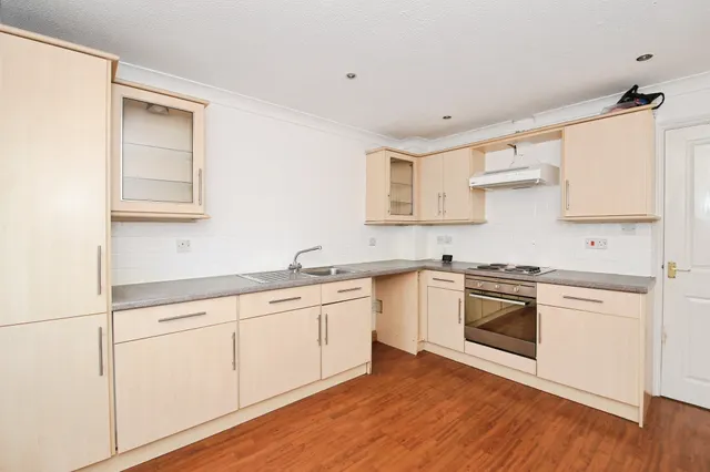 Farriers Court, Orton Longueville, PE2, photo 3