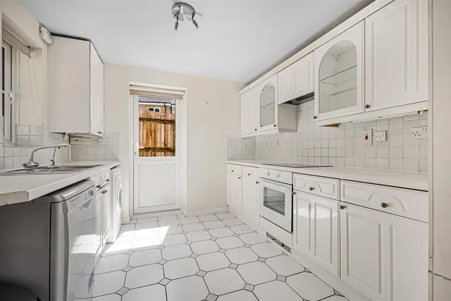 Morlais, Emmer Green, RG4, photo 3