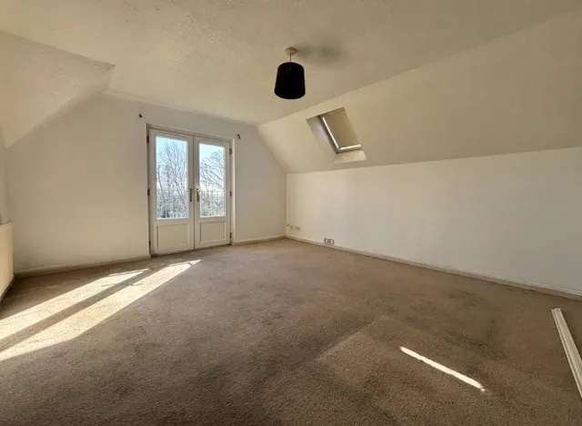 Heatherley Road, Camberley, GU15, photo 3
