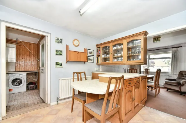 Photo 2 — Colton Road, Shrivenham