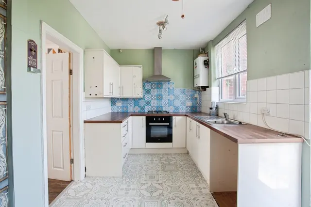 Photo 2 — Beck Road, Sheffield, S5