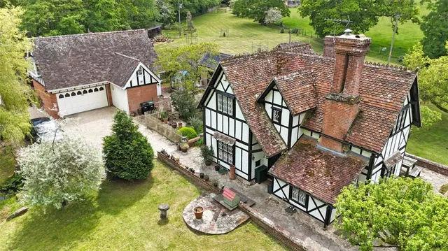 Brockenhurst, Hampshire, photo 3