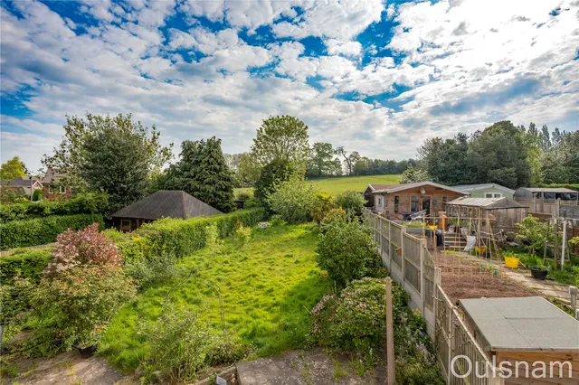 Photo 2 — Penmanor, Finstall, Bromsgrove, Worcestershire, B60 3BY