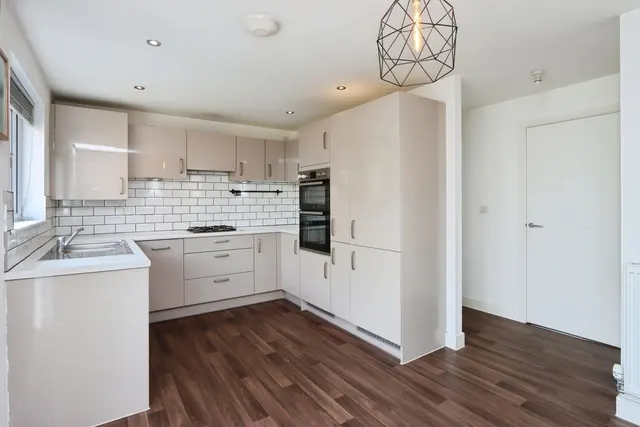 Photo 3 — Bradwell Way, ROTHERHAM, South Yorkshire, S60