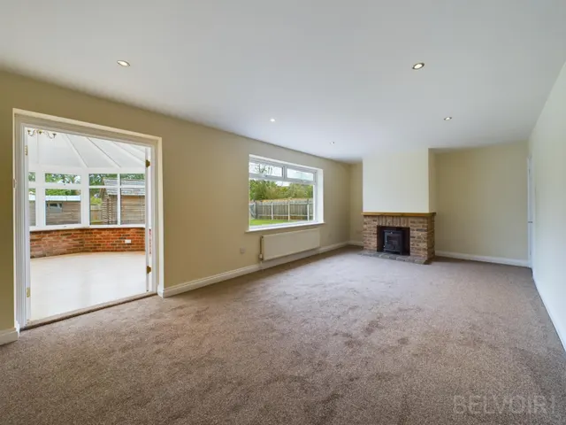 Marlpit Road, Thompson, IP24, photo 3