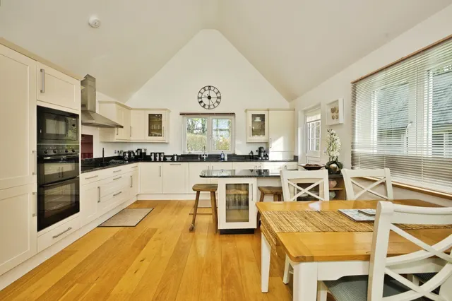 Photo 2 — Swandown, Cricket St. Thomas, Chard