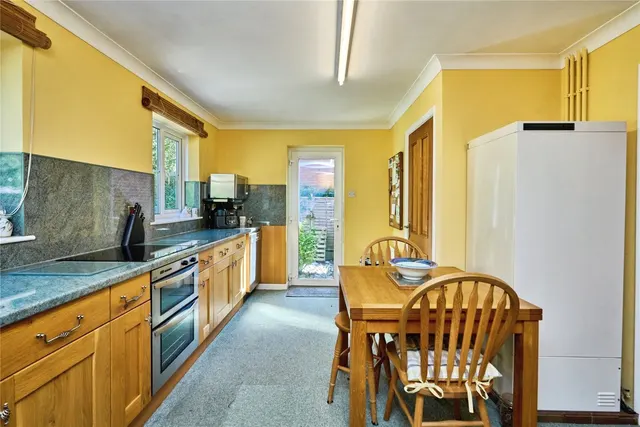 Northcourt Close, Shorwell, PO30, photo 2