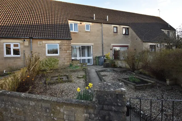 Fosse Close, Cirencester, photo 1
