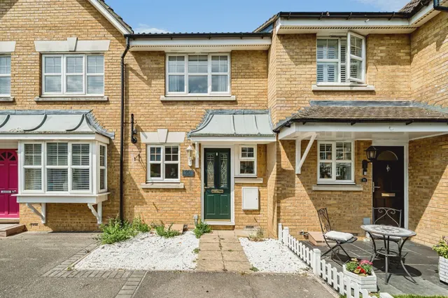 Friarscroft Way, Aylesbury, photo 1