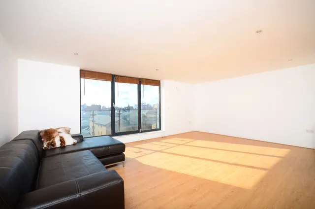 6 Hanah House, 150 Maryland Street, London, photo 1