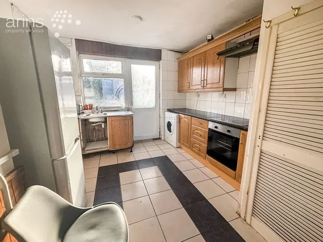 Wincanton Road, Reading, RG2, photo 2