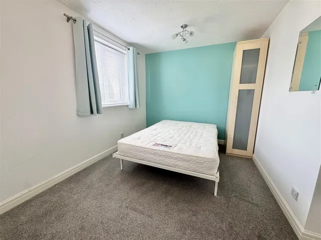 Brackenwood Mews, Wilmslow, SK9, photo 3