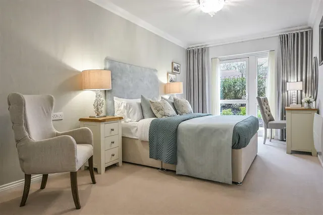 Crookham Road, Fleet, GU51, photo 1