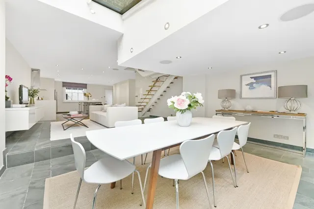 Photo 2 — Abingdon Road, London, W8