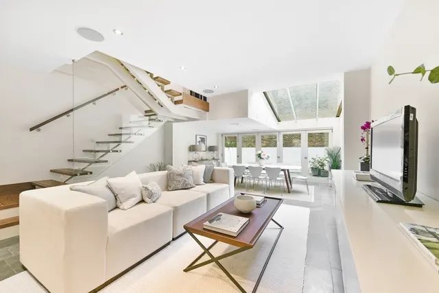 Abingdon Road, London, W8, photo 1