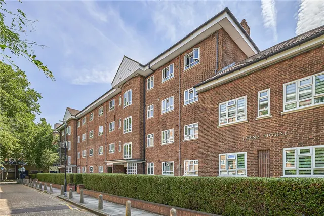Fount Street, London, SW8, photo 1
