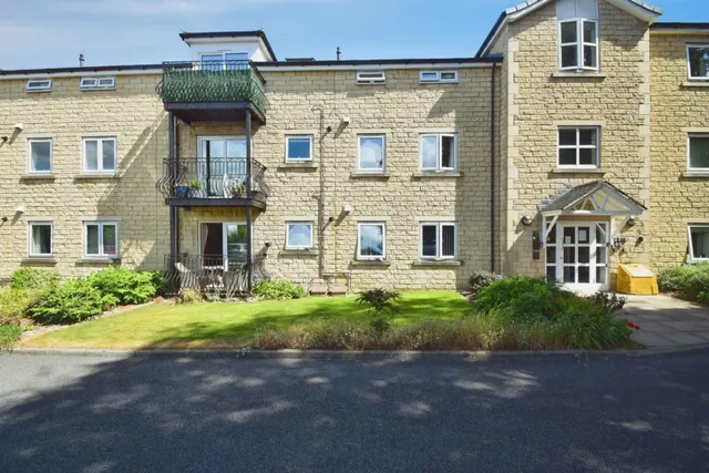 Shipley, Bradford, West Yorkshire, photo 1